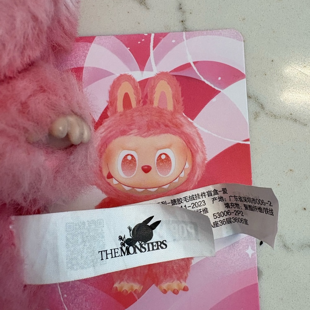 Labubu Big Into Energy - Love - Picture 7 of 9